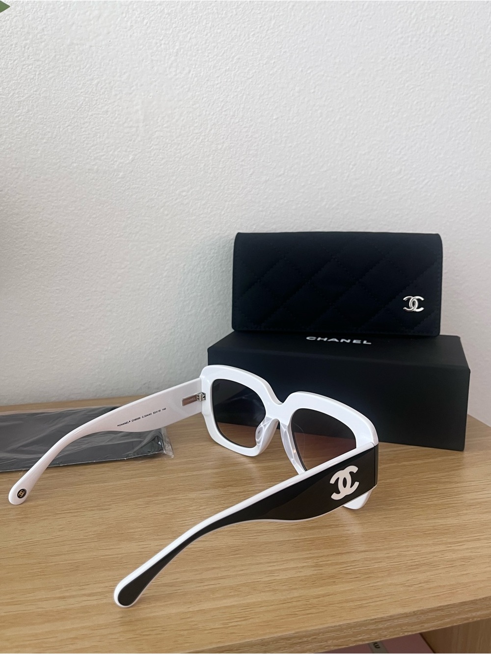 NWT CHANEL Sunglasses ch6059 - Picture 3 of 7